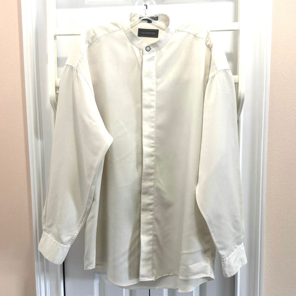 Capriccio men’s L 16-16 1/2. Relaxed and soft casual cream or off-white color